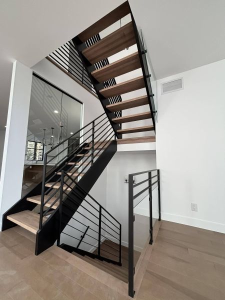escaliers-elegance-beauce-sherbrooke-trois-rivieres-saguenay-baie-st-paul-8