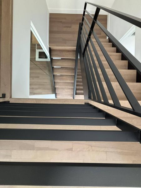 escaliers-elegance-beauce-sherbrooke-trois-rivieres-saguenay-baie-st-paul-9